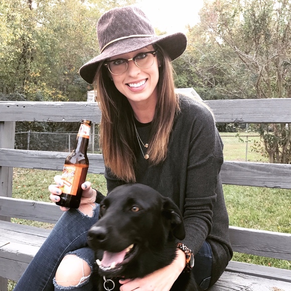 I’m a 5-Star Rated Top Seller & PM Ambassador❣️🥳 - Picture 1 of 4